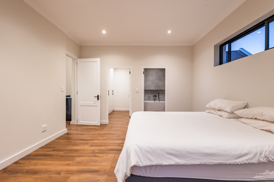 3 Bedroom Property for Sale in The Crags Western Cape